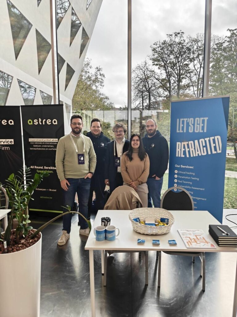 Team Refracted Booth op ANNACON